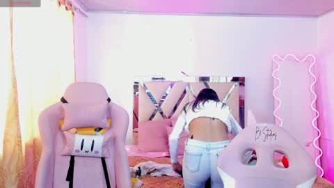 Snapshot of jazmin_tay chatting on December 29, 6:16 pm Jazmin online show from December 29, 6:16 pm
