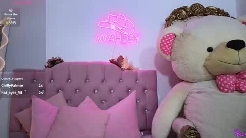 Snapshot of jazmin_tay chatting on February 19, 1:40 am Jazmin online show from February 19, 1:40 am