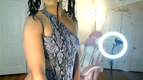Snapshot of jazminefox chatting on July 15, 9:20 pm Jazmine Fox online show from July 15, 9:20 pm
