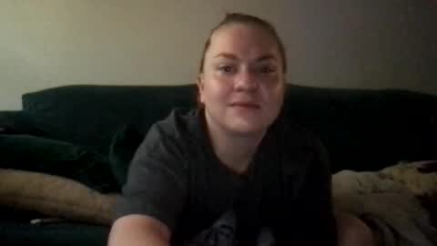 Snapshot of jazzylynn27 chatting on November 3, 6:09 pm jazzylynn27 online show from November 3, 6:09 pm