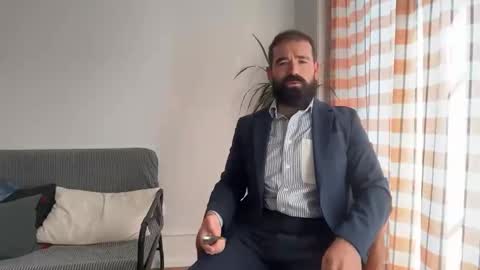 Snapshot of jbearbearbear chatting on September 11, 10:48 am jbearbearbear online show from September 11, 10:48 am