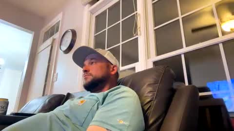 jbills910910 online show from April 24, 3:53 am