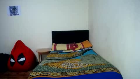 jboy_s online show from February 1, 2:21 am