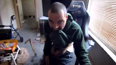 jburns87 online show from January 14, 9:42 pm