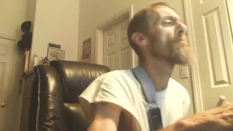 Snapshot of jcalabraro chatting on September 23, 10:57 pm jeezy online show from September 23, 10:57 pm