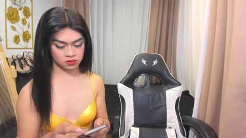 jchugecock online show from January 8, 10:23 pm