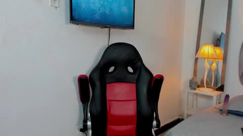 jhon online show from December 4, 2:20 am