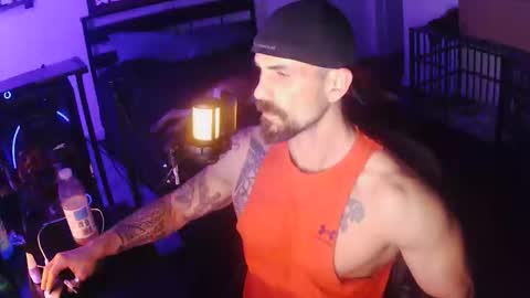 jdcornett85 online show from February 28, 6:47 am