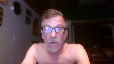 Snapshot of jdgiddy69 chatting on July 1, 1:29 am jdgiddy69 online show from July 1, 1:29 am