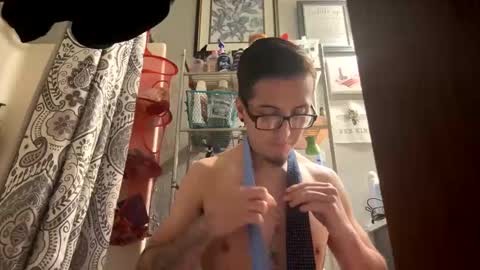 jdingo743817 online show from April 15, 11:39 am