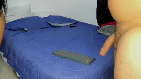 Snapshot of jean_and_isabel chatting on July 1, 1:07 am jean_and_isabel online show from July 1, 1:07 am