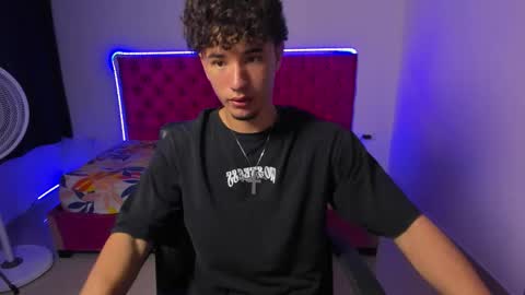 jean_burns online show from February 13, 8:38 pm