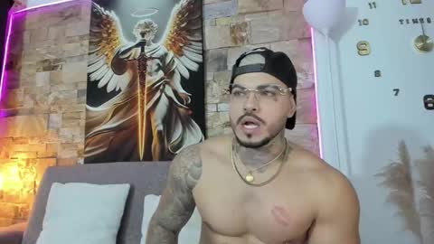 Jean  axelcrow       Modelo Independiente online show from February 10, 6:06 am