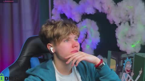 Snapshot of jean_wilsons chatting on October 15, 10:37 am jean_wilsons online show from October 15, 10:37 am