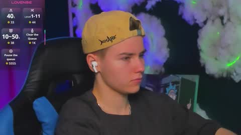 Snapshot of jean_wilsons chatting on December 2, 11:04 am jean_wilsons online show from December 2, 11:04 am