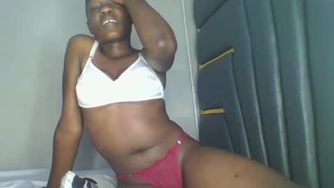 Snapshot of jeanbae4 chatting on December 22, 5:43 pm jean online show from December 22, 5:43 pm