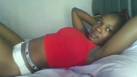 Snapshot of jeanbae4 chatting on February 6, 6:55 pm jean online show from February 6, 6:55 pm