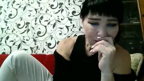 Snapshot of jeanedavis chatting on December 1, 9:25 am JeaneDavis online show from December 1, 9:25 am