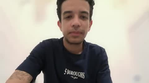 Snapshot of jeanferr98 chatting on July 3, 5:58 am lost job just trying to pay the rent help out if ya can thanks online show from July 3, 5:58 am