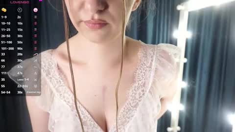 Snapshot of jeanfrancoa chatting on October 18, 5:14 pm Haily online show from October 18, 5:14 pm