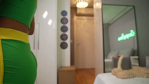 Bianca online show from December 6, 7:34 pm