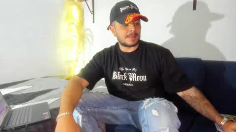 Snapshot of jeann_alex chatting on July 1, 11:59 pm Jean alex online show from July 1, 11:59 pm