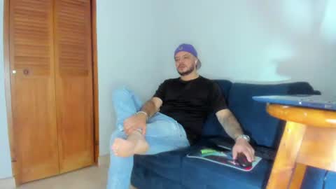 Snapshot of jeann_alex chatting on July 9, 12:37 am Jean alex online show from July 9, 12:37 am