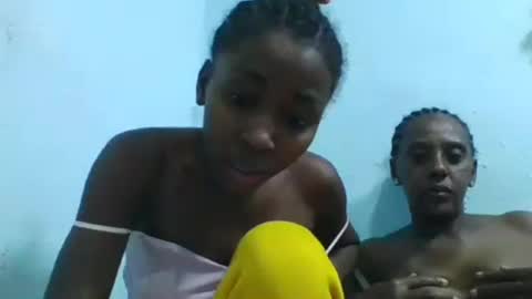 Snapshot of jeanne2526 chatting on June 17, 1:01 pm jeanne2526 online show from June 17, 1:01 pm