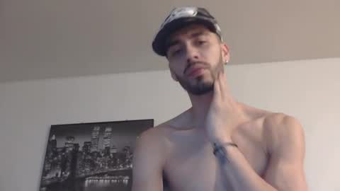 Snapshot of jeanpierbello7 chatting on February 6, 3:55 am jean pier bello Silva online show from February 6, 3:55 am