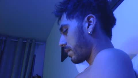 Snapshot of jeanpierbello7 chatting on February 24, 2:42 am jean pier bello Silva online show from February 24, 2:42 am