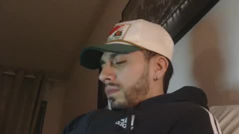 Snapshot of jeanpierbello7 chatting on March 2, 7:15 am jean pier bello Silva online show from March 2, 7:15 am