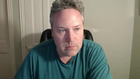 JE online show from December 8, 4:57 am