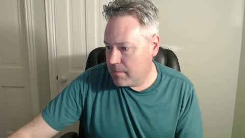 JE online show from February 10, 7:38 pm