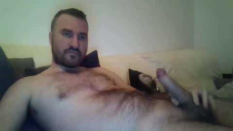 Snapshot of jebeni18 chatting on December 16, 4:45 pm somefucker6666 online show from December 16, 4:45 pm