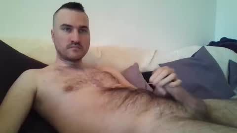 Snapshot of jebeni18 chatting on April 17, 4:32 pm somefucker6666 online show from April 17, 4:32 pm