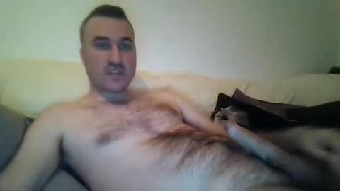 Snapshot of jebeni18 chatting on April 28, 8:03 pm somefucker6666 online show from April 28, 8:03 pm