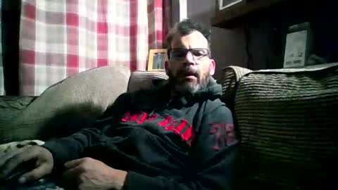 Snapshot of jediknight2 chatting on May 14, 9:32 pm Matt online show from May 14, 9:32 pm