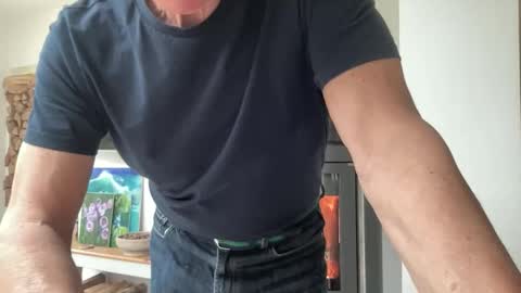 Sensual Jeeves online show from March 6, 11:39 am