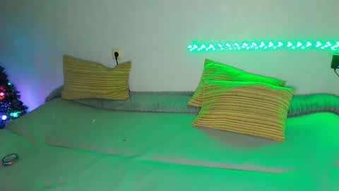 Snapshot of jeff_ray_ chatting on January 8, 11:09 pm Jeff online show from January 8, 11:09 pm