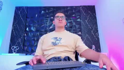 Jeff online show from October 25, 8:14 pm