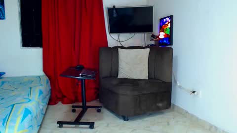 Snapshot of jeffer21_hot chatting on May 30, 6:10 am jeffer21_hot online show from May 30, 6:10 am