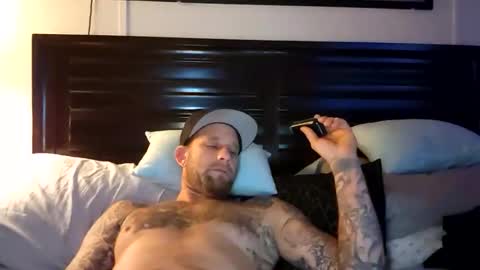 Snapshot of jeffersonjason438 chatting on November 29, 3:42 am Doingitright online show from November 29, 3:42 am