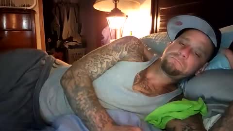 Snapshot of jeffersonjason438 chatting on November 30, 4:38 am Doingitright online show from November 30, 4:38 am