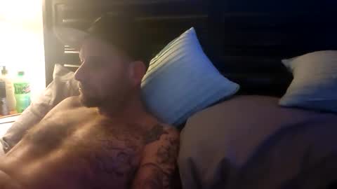 Snapshot of jeffersonjason438 chatting on December 16, 5:12 am Doingitright online show from December 16, 5:12 am