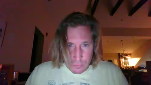 Snapshot of jeffery4444 chatting on December 27, 2:25 am jeffery4444 online show from December 27, 2:25 am