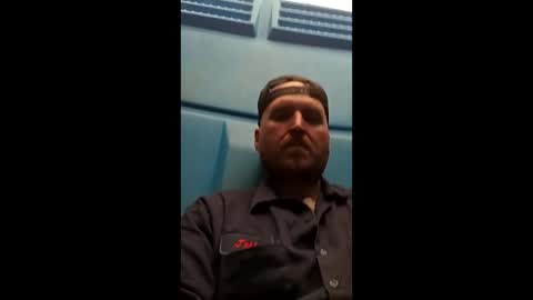 Snapshot of jefferyholland191 chatting on March 3, 6:36 pm Hardwhite online show from March 3, 6:36 pm