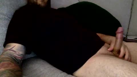 Snapshot of jeffy8 chatting on May 9, 12:27 am jeffy8 online show from May 9, 12:27 am
