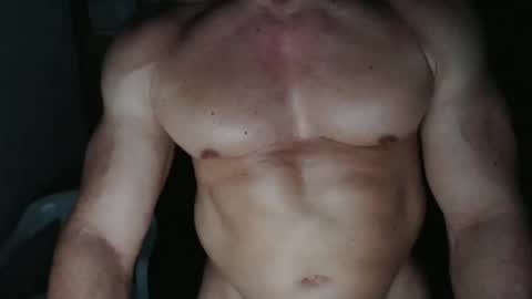 Snapshot of jefmuscletw chatting on January 31, 3:20 am brayam online show from January 31, 3:20 am