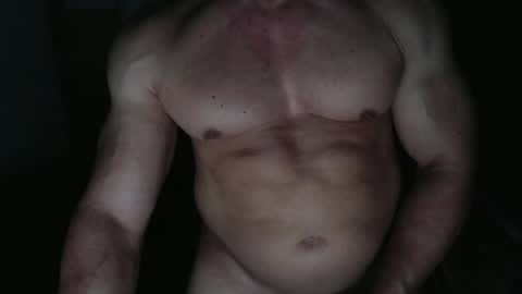 Snapshot of jefmuscletw chatting on February 9, 4:57 am brayam online show from February 9, 4:57 am