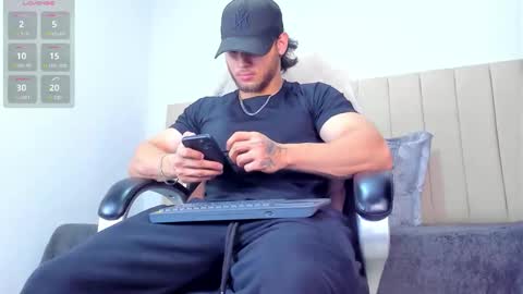 jeicob gagnon online show from April 14, 8:20 am